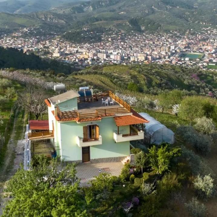 Vila Dean Berat Bagian luar foto