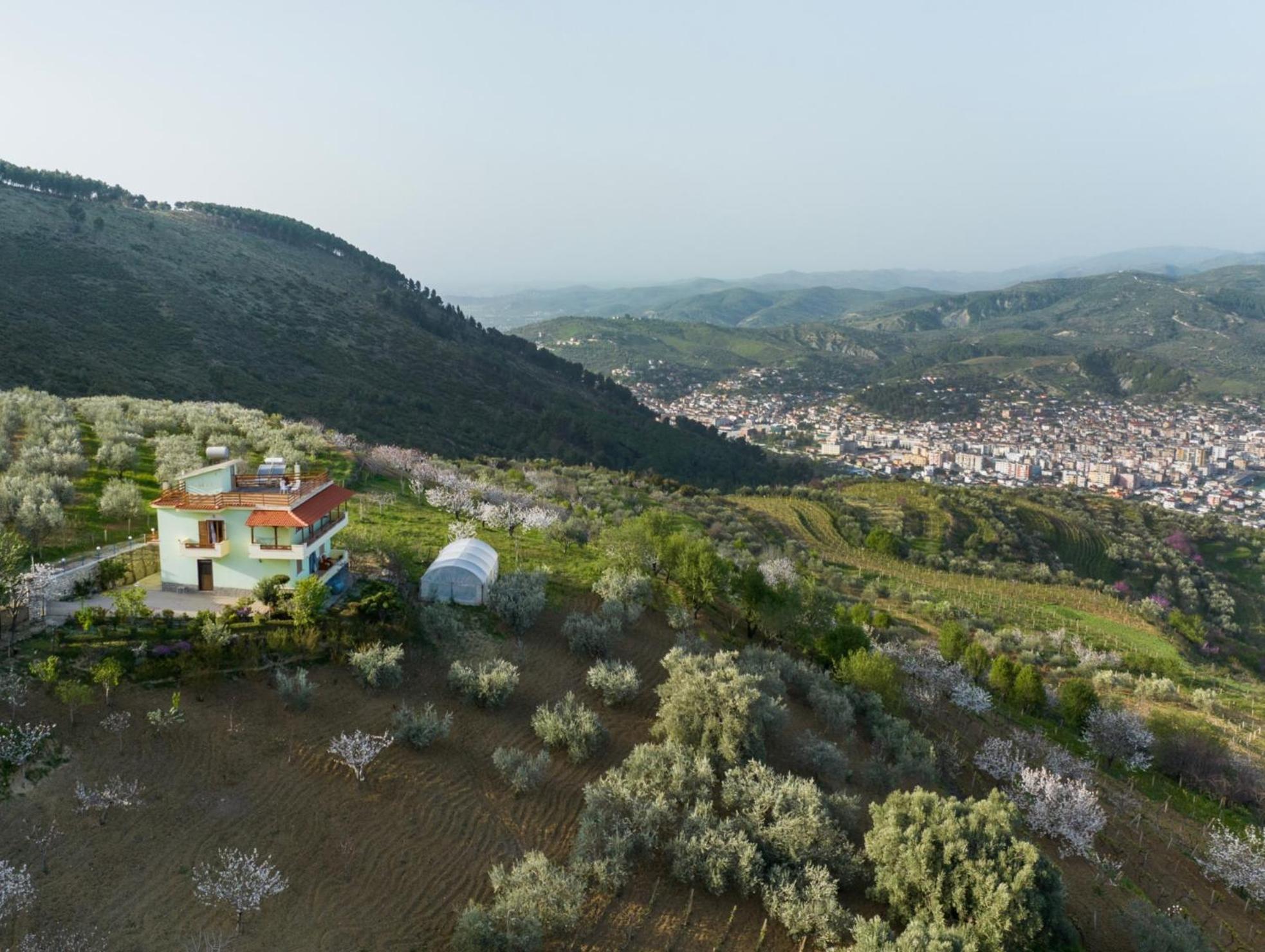 Vila Dean Berat Bagian luar foto