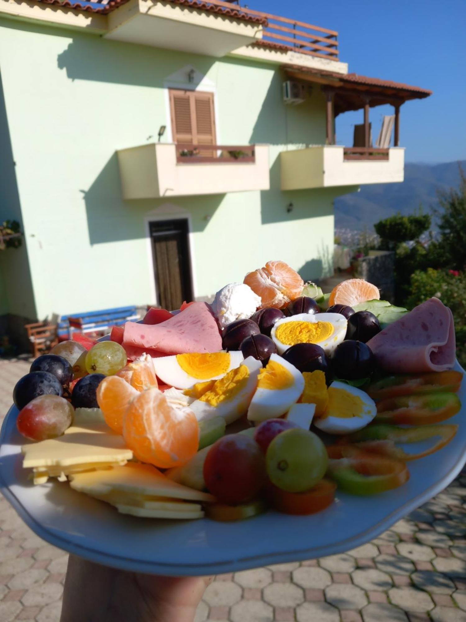 Vila Dean Berat Bagian luar foto